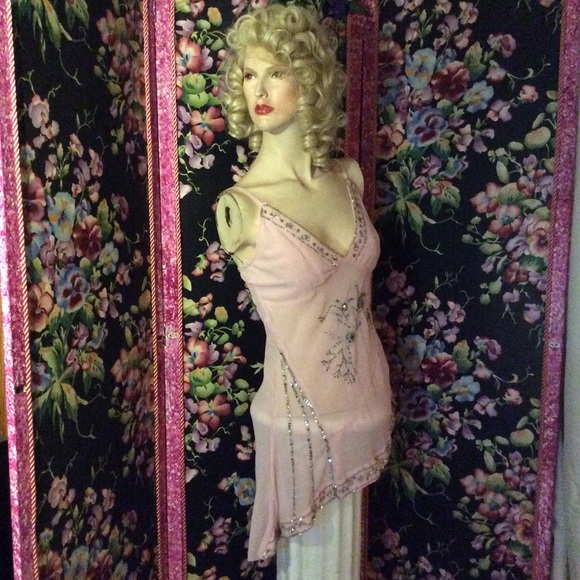 Sexy pink bejeweled top - Picture 3 of 4